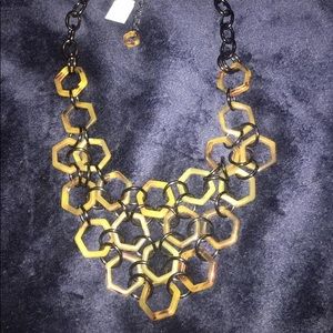 NIP Lia Sophia Necklace “Galapagos” shell